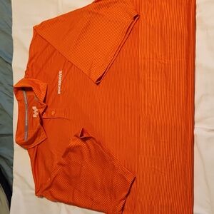Whataburger polo 2 piece lot